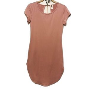 Color Swatch Pink dress short sleeve open back size M baddie academia